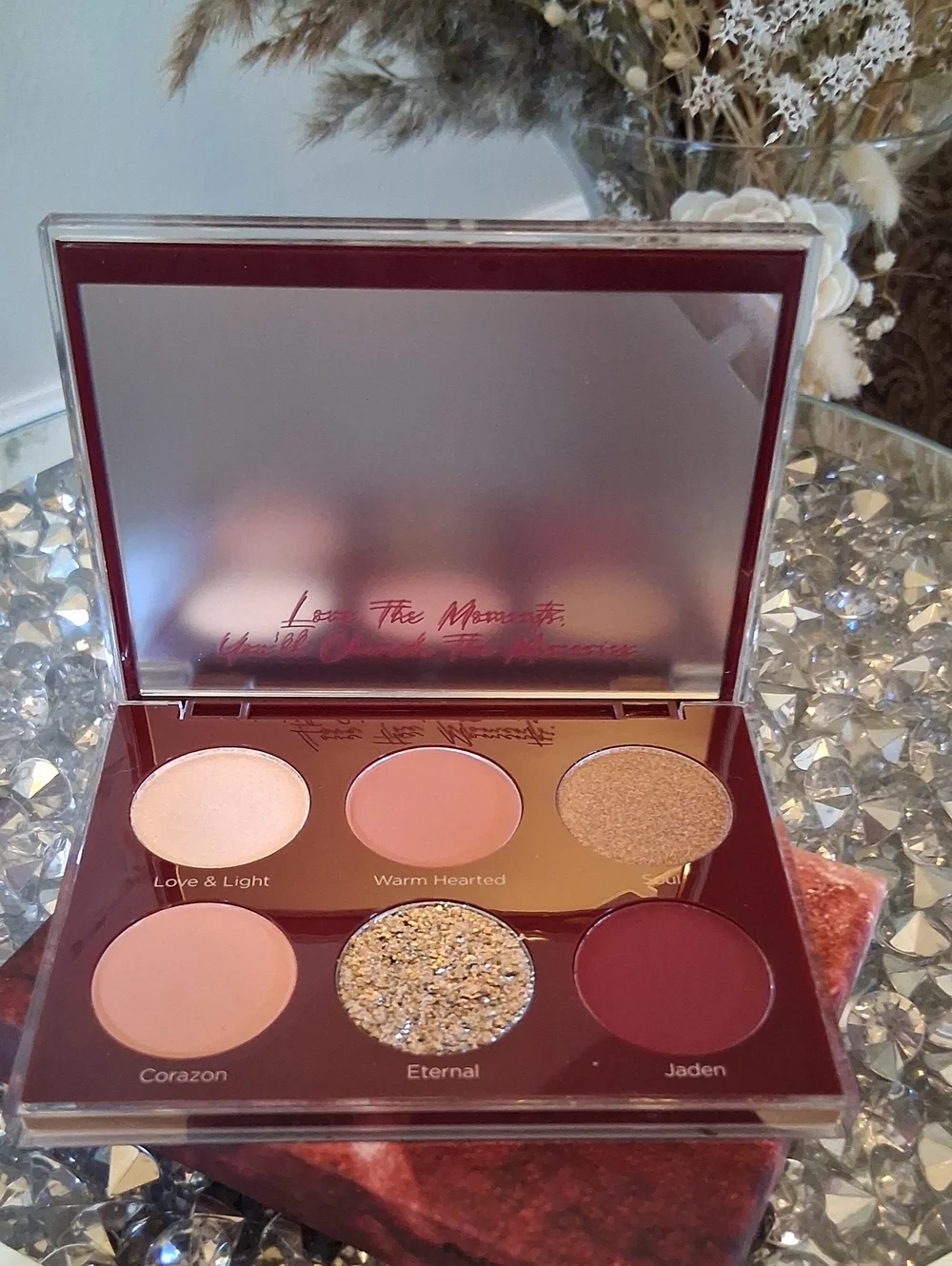 New Women's Dominique Cosmetics Unconditional Eyeshadow Palette Makeup